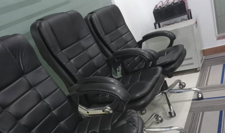 Delhi NCR Old Office Furniture Buyers